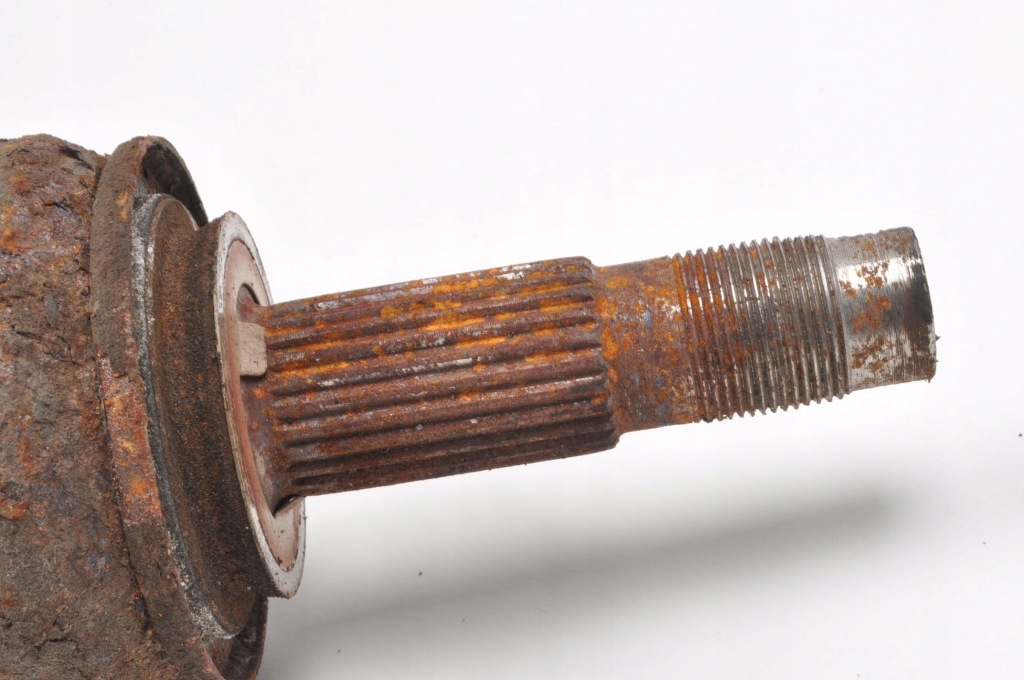 Chevrolet trax opel mokka a 1.6 d привідний вал ліва короткий 95090831 Недорого