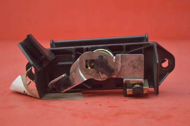 фото №5, Ручка крышки задняя задний czarna toyota corolla verso 1 i 01-06