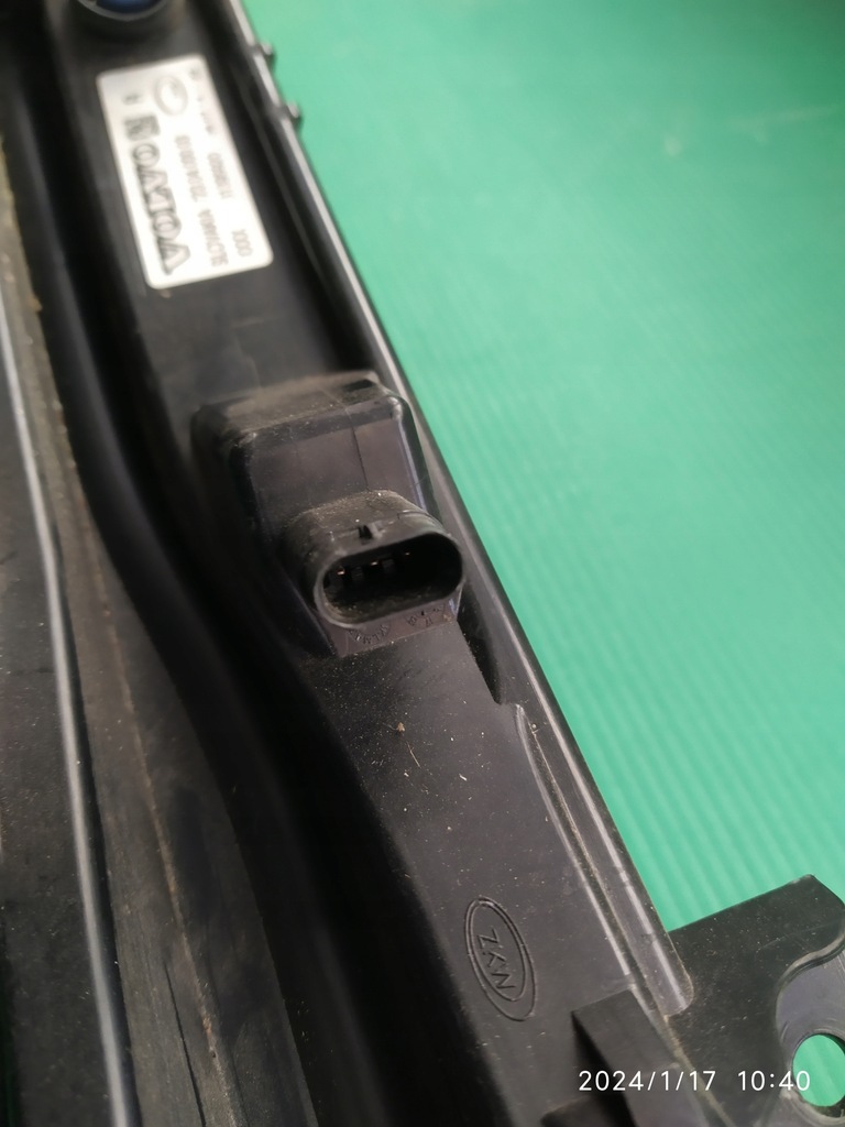 фото №11, Противотуманная фара правый лампа drl led volvo v40 31395920