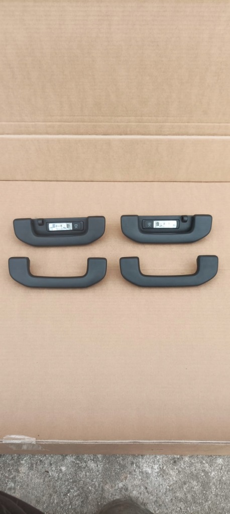 фото №1, Mercedes w205 w213 e-klasa amg ручка стельовий кронштейн передні перед