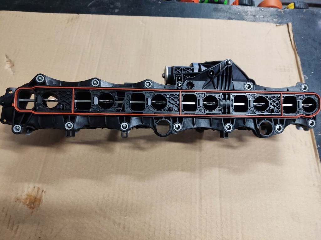 Коллектор впускной  регулятор крышка mercedes s klasa w222 4.0d a6560900037 новый Киев