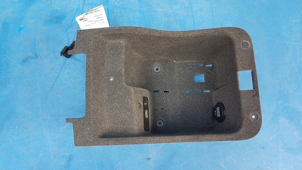 фото №11, Бардачок туннель разъём usb porsche cayenne ii 7p5