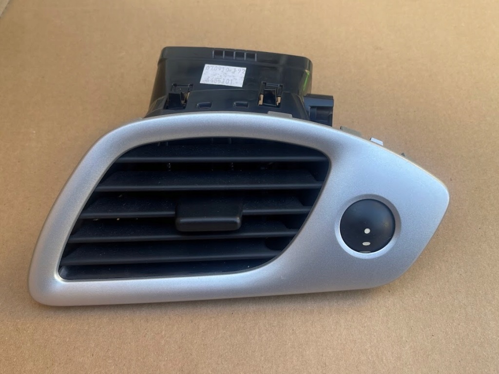 фото №1, Решітка обдув права renault grand scenic iii оригінальний номер 687607332r