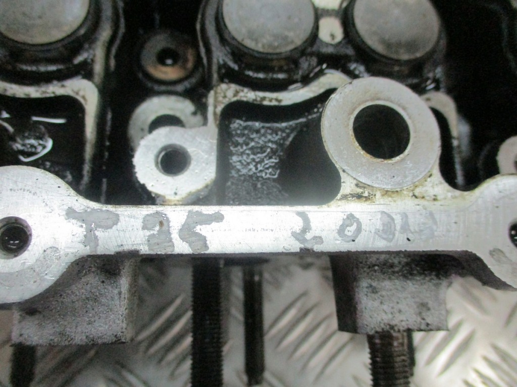 Головка toyota avensis t25 2.0 d4d 1cd-ftv Зі Шроту