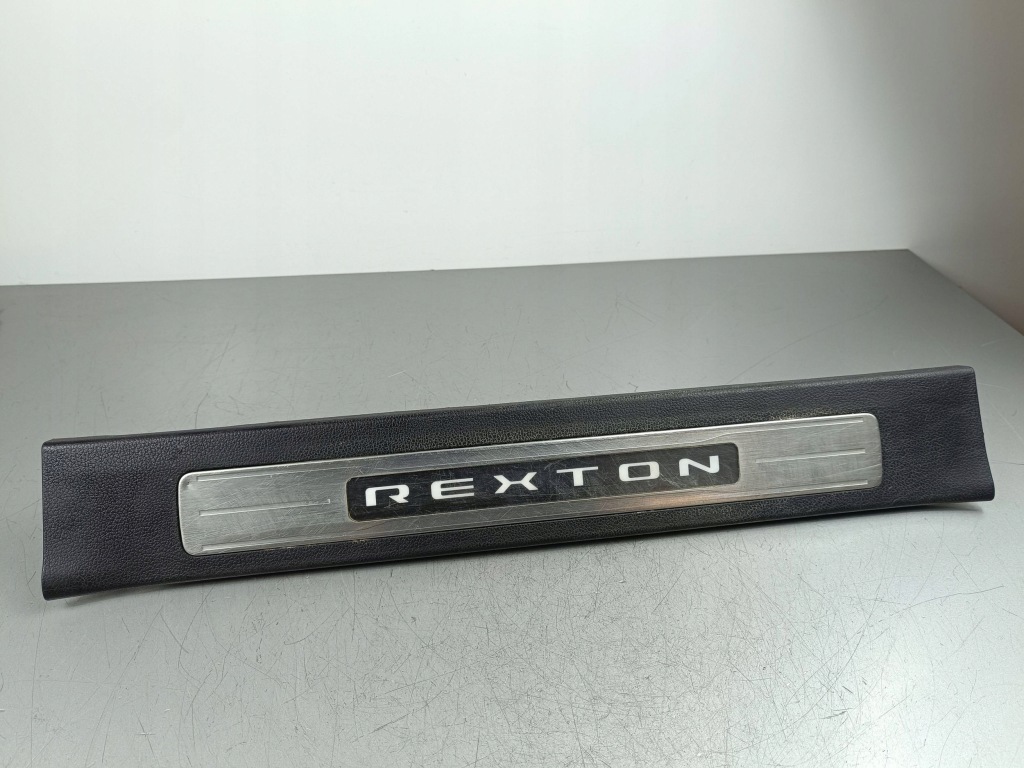 фото №1, 2017 ssangyong rexton накладка поріг двері передніх