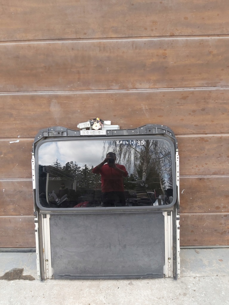 Купити Toyota rav4 2 xa20 люк 3d