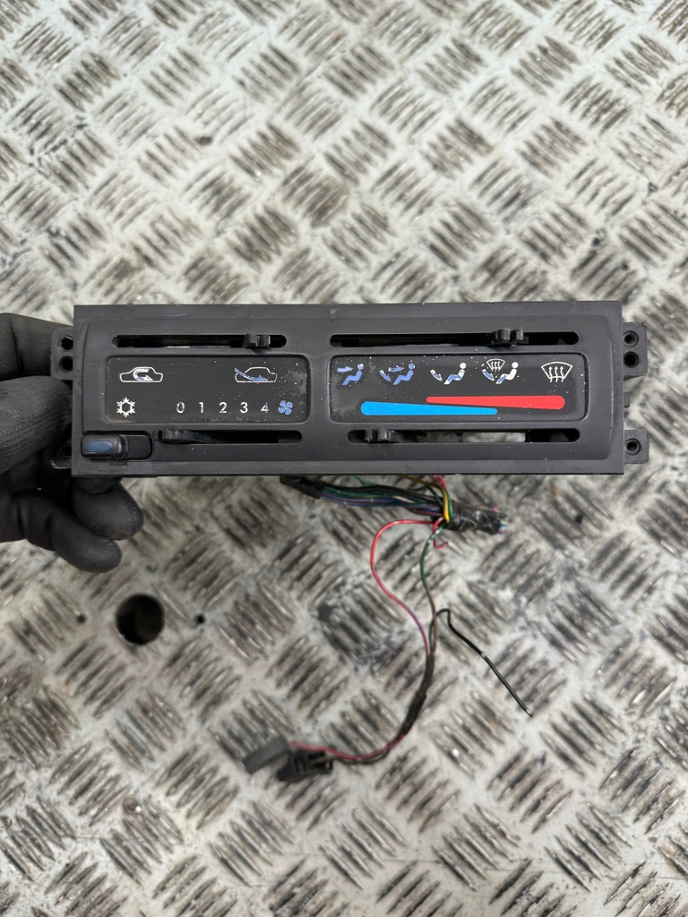 фото №1, Панель керування вентиляція nissan terrano ii