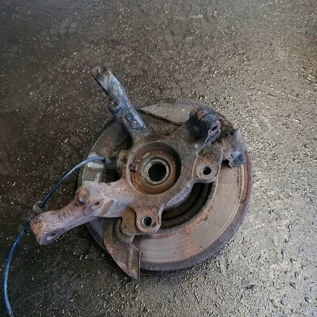 фото №1, Fiat bravo ii 1.4b поворотный кулак левый перед