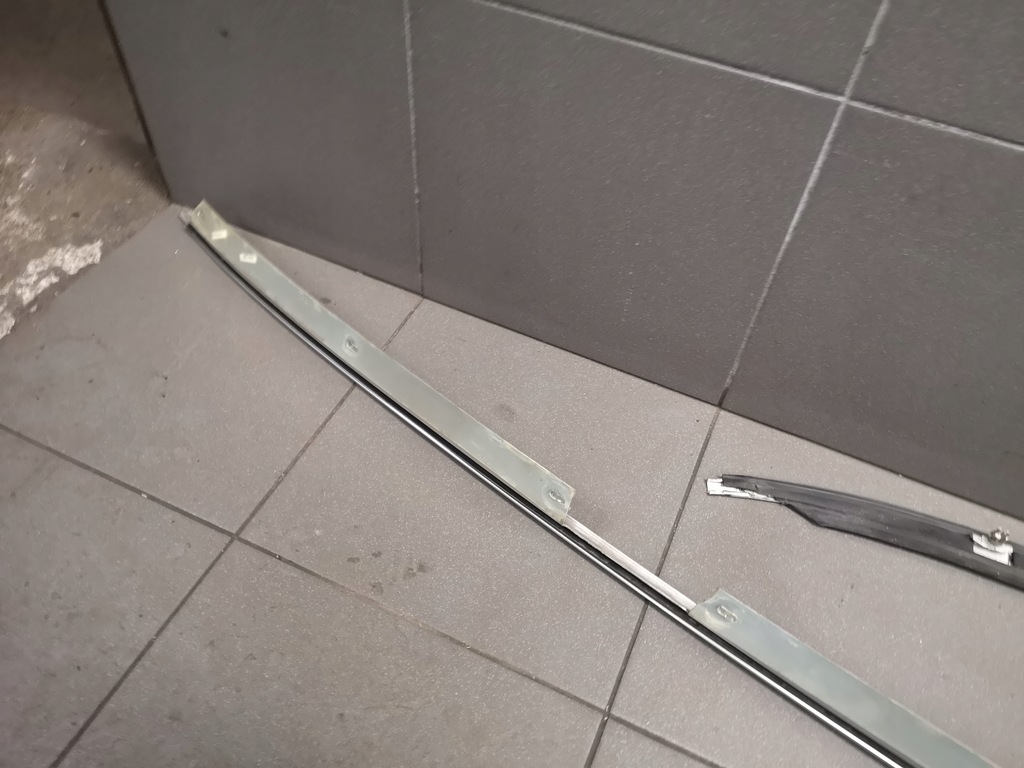 фото №14, Молдинг дахова хром права audi a8 d2 4d0853704b