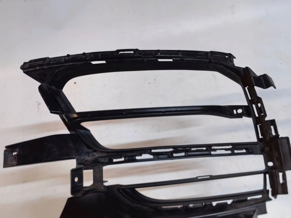 фото №3, Porsche macan - решётка левая polecam