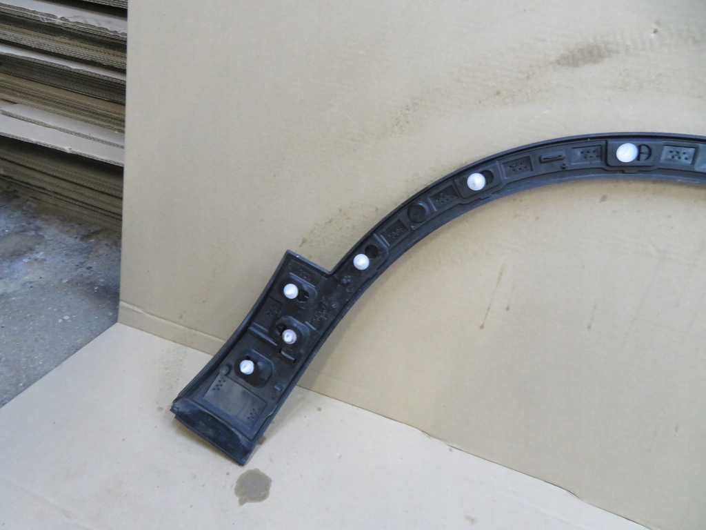 фото №13, Volvo xc40 ii 2017- молдинг крыла левый перед 31448344