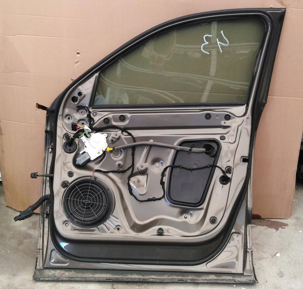 фото №10, Audi q3 8u двері передні перед ліва скло