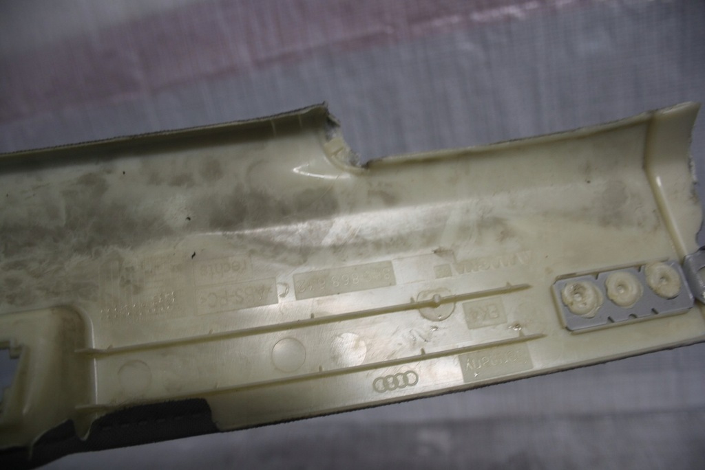 фото №12, Audi a4 b6 kombi захист стійка правий задня 8e9868632