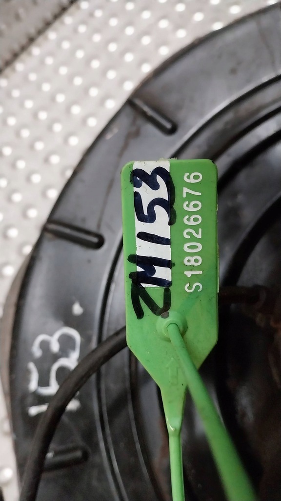 фото №7, Поворотный кулак ступица правый задняя a1643501408 mercedes ml w164 gl x164 r w251