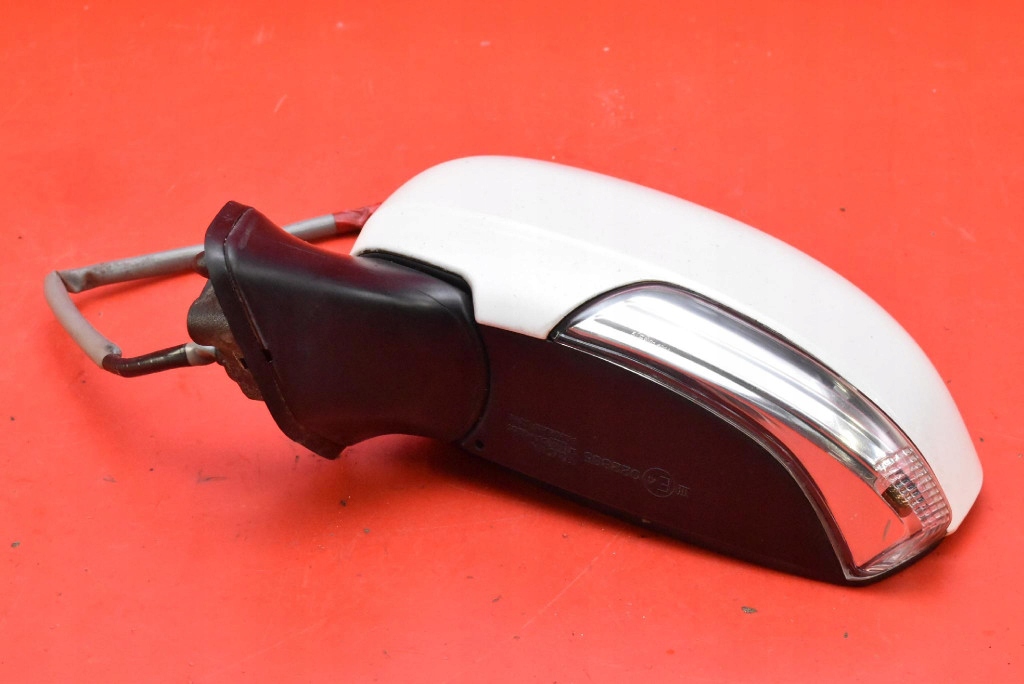 Зеркало левое 070 европа  022865 toyota prius 3 xw30 09-11 7 pin в Украине