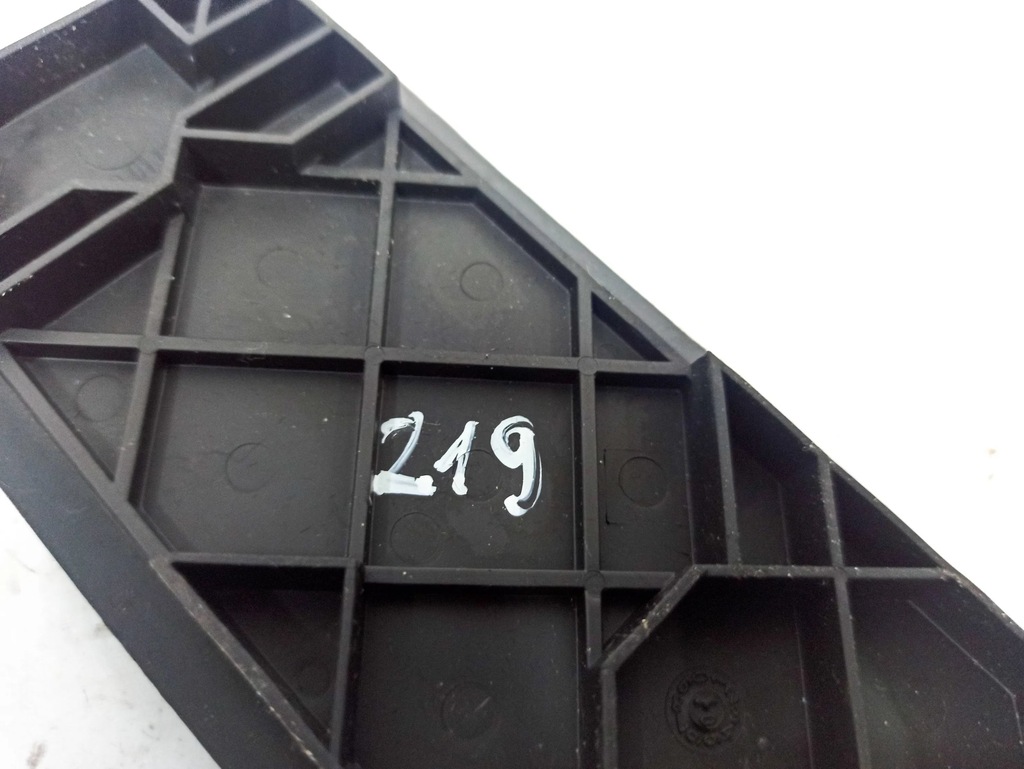 фото №14, Mercedes-benz cls c219 2005 панели приборная, консоль