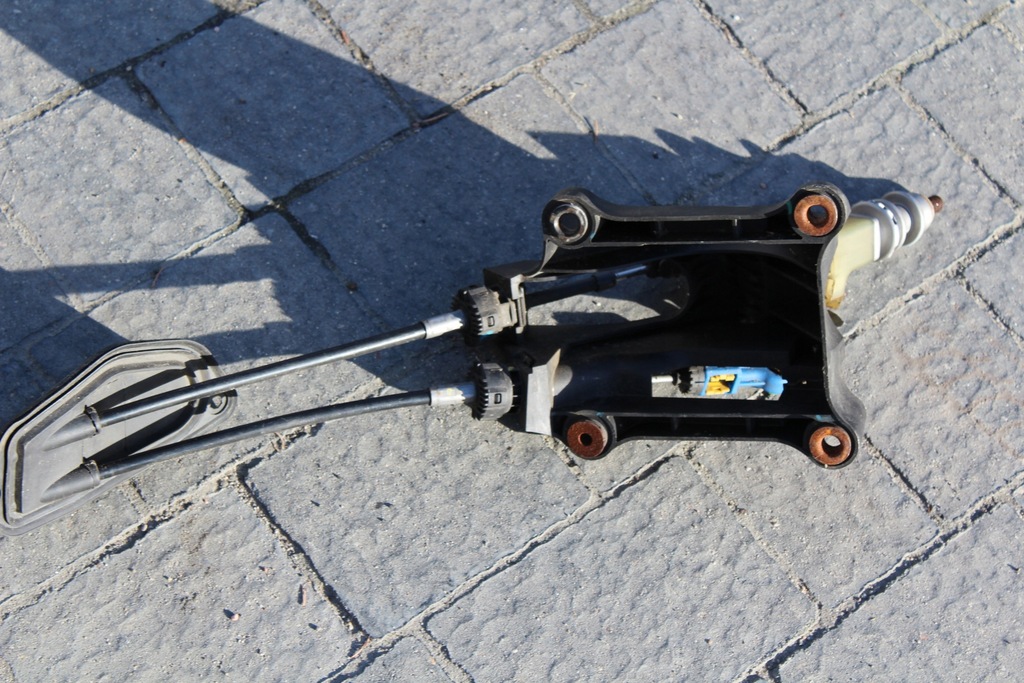 фото №13, Троси перемикання передач вибірник 6 передач auris e15 2.2 d4d 2ad