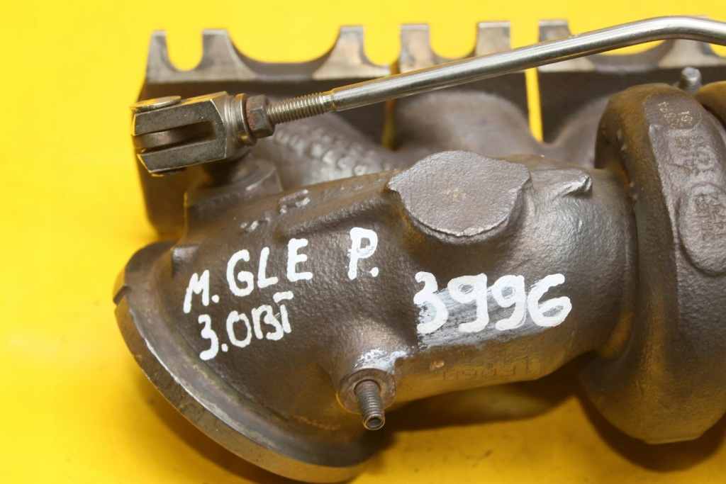 Турбіна права mercedes gle 3.0 bt a2760901480 в Україні