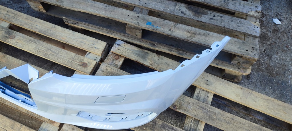 фото №10, Бампер перед передній audi q3 8u lift ксенон 1.15-08.18 13x307-1 лак lb9a