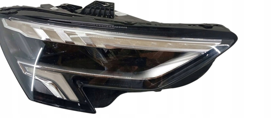 фото №10, Audi a3 8y 2020- лампа права передня full led 8y0941034