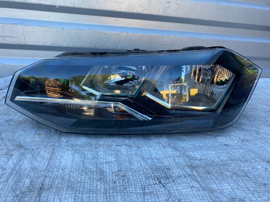 фото №1, Volkswagen polo 2g лампа передняя левая 2g1941005