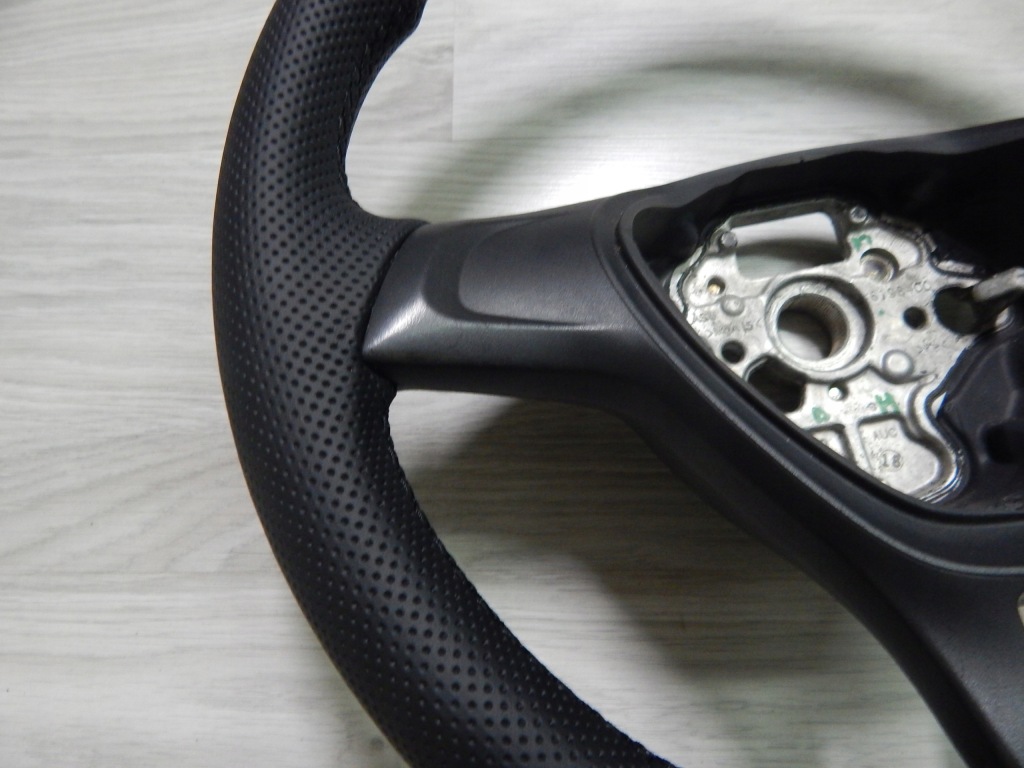 Vw crafter 2 man tge - кермо  без  багатофункціональний - шкіра - обшивка czytaj опис Київ