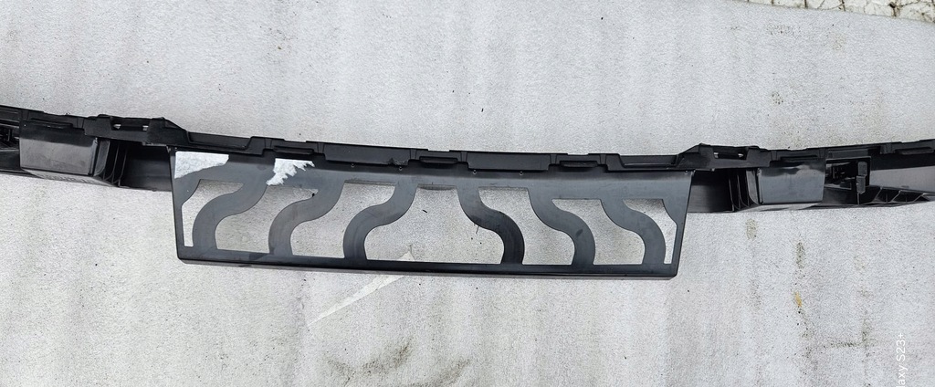 фото №10, Направляющая бампера tył-nowy:mb. c-klasa w-206 kombi a2068857900