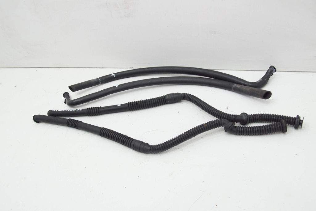 Пабтрубок  отвода воды с крыша mercedes sl r230 02 Оригинал