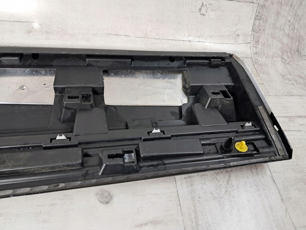 фото №7, Audi q8 e-tron молдинг двері накладка правий задня задня 4ke853970