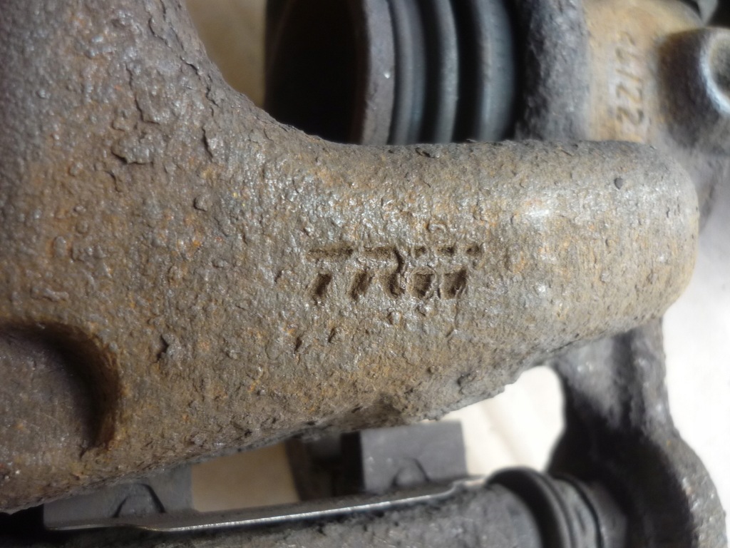 фото №13, Супорти + скоба перед bmw 1 e87 e81 284mm 54/22 перевірений справні