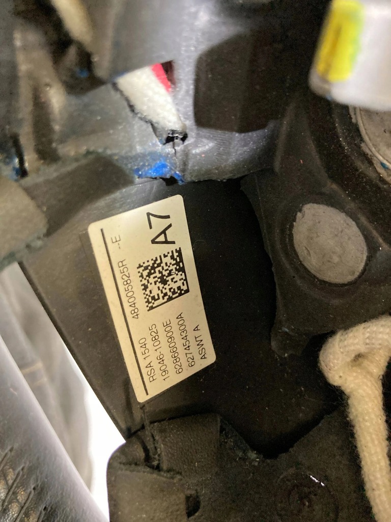 фото №6, Renault megane iv 2019 воздуховод кожа