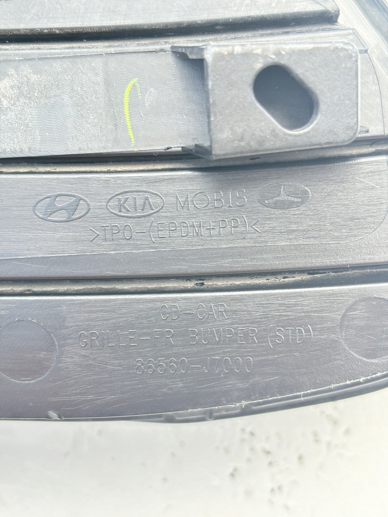 фото №8, Kia ceed 3 iii 18- решітка середня бампера перед 86560-j7000