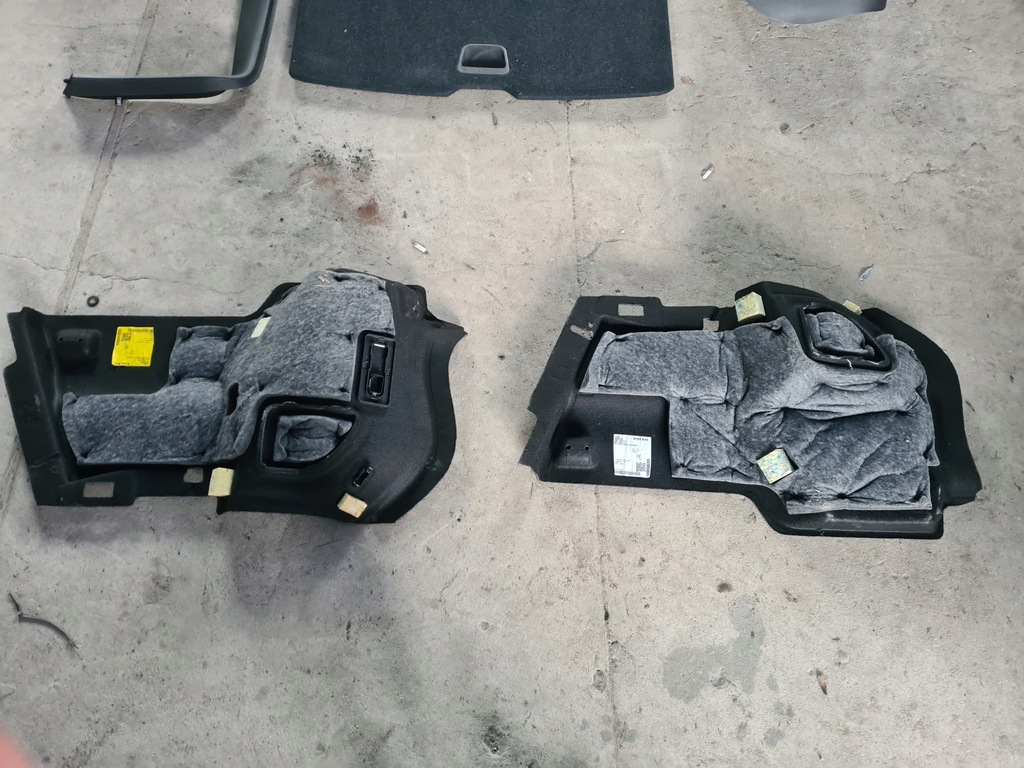 фото №5, Volvo xc40 обшивка багажника правый 31484938