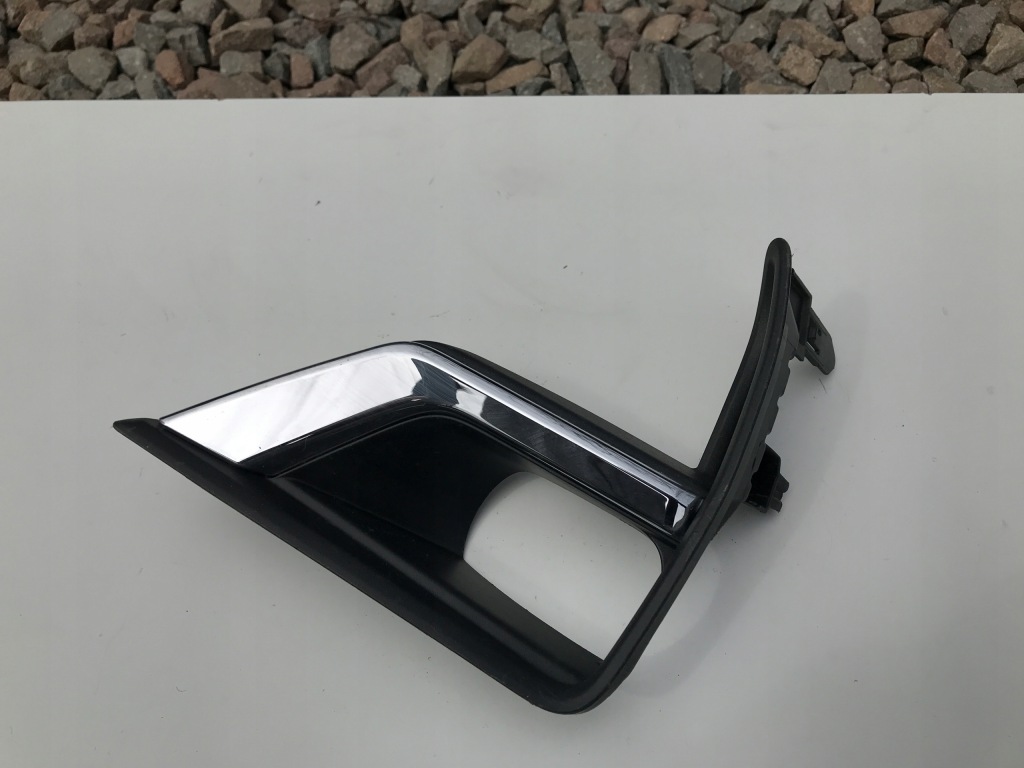 фото №1, Toyota land cruiser права заглушка протитуманної фари lift