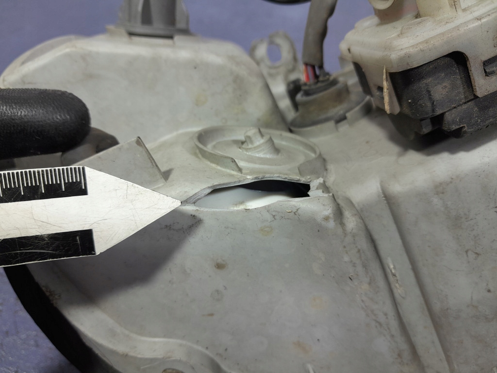 фото №7, Kia carnival i лампа фара левый eu ok552-51020l