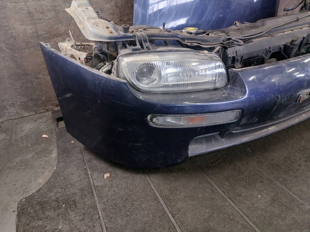 фото №10, Kompletny перед mazda 323f ba 12k капот бампер крила лампи pas