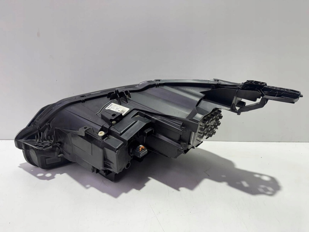 Peugeot 3008 ii рестайлінг  5008 ii рестайлінг  лампа права перед передня 9836230180 Київ