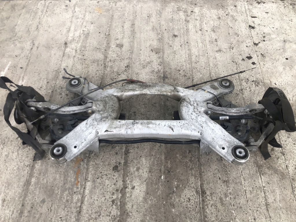 фото №1, Балка задня підвіска ступиця привідний вал vw phaeton