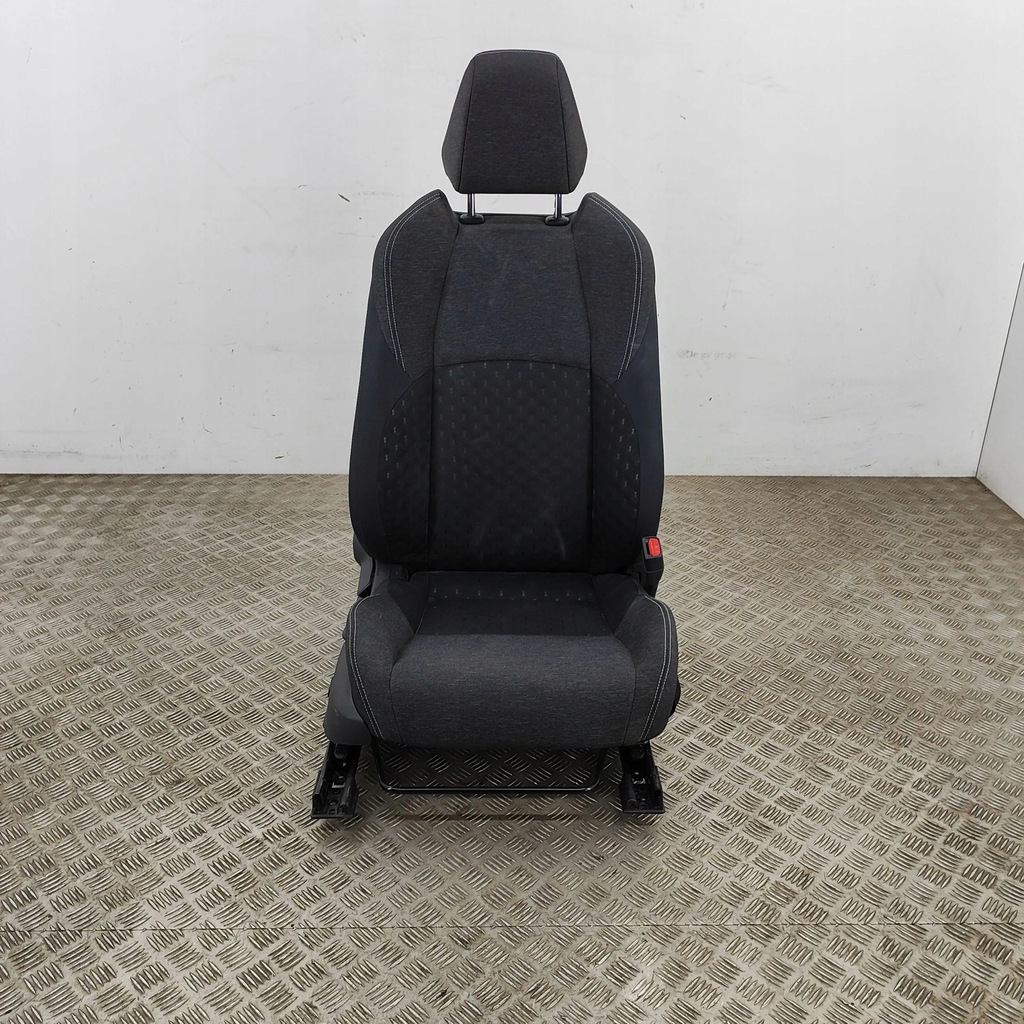 фото №6, Toyota corolla e210 e21 2023 обивка / комплект