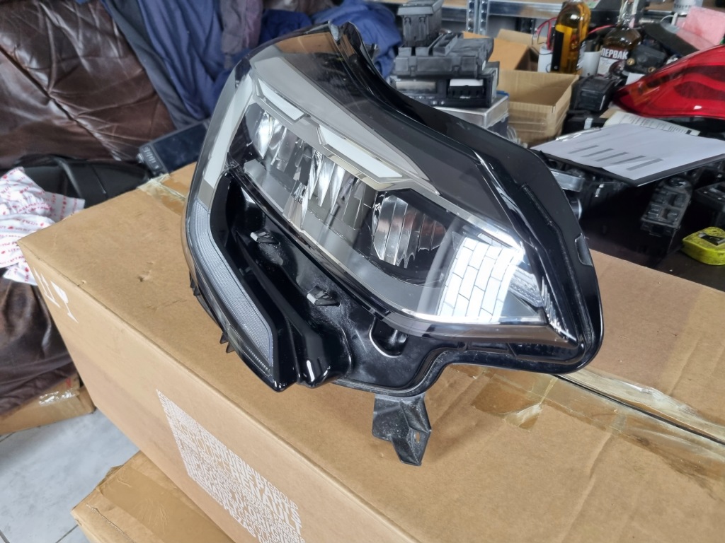 фото №2, Renault captur ii лампа full led правая перед передняя оригинал ładna 2022