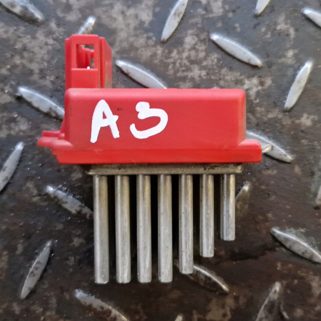 фото №1, Резистор audi a3 8l lift 1.8 1j0907521