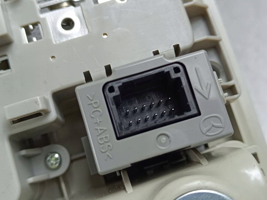 2022 mazda cx-9 бардачок на накладки на фари Недорого