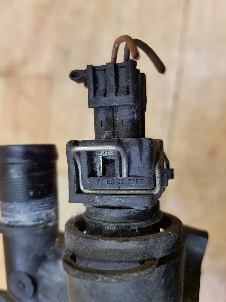 фото №3, Корпус термостата renault megane ii 1.5 dci