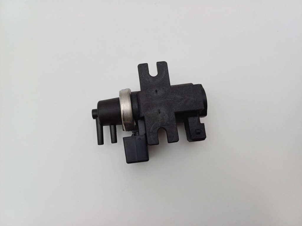 Клапан вакууму bmw e60 2247906 nr84 Недорого