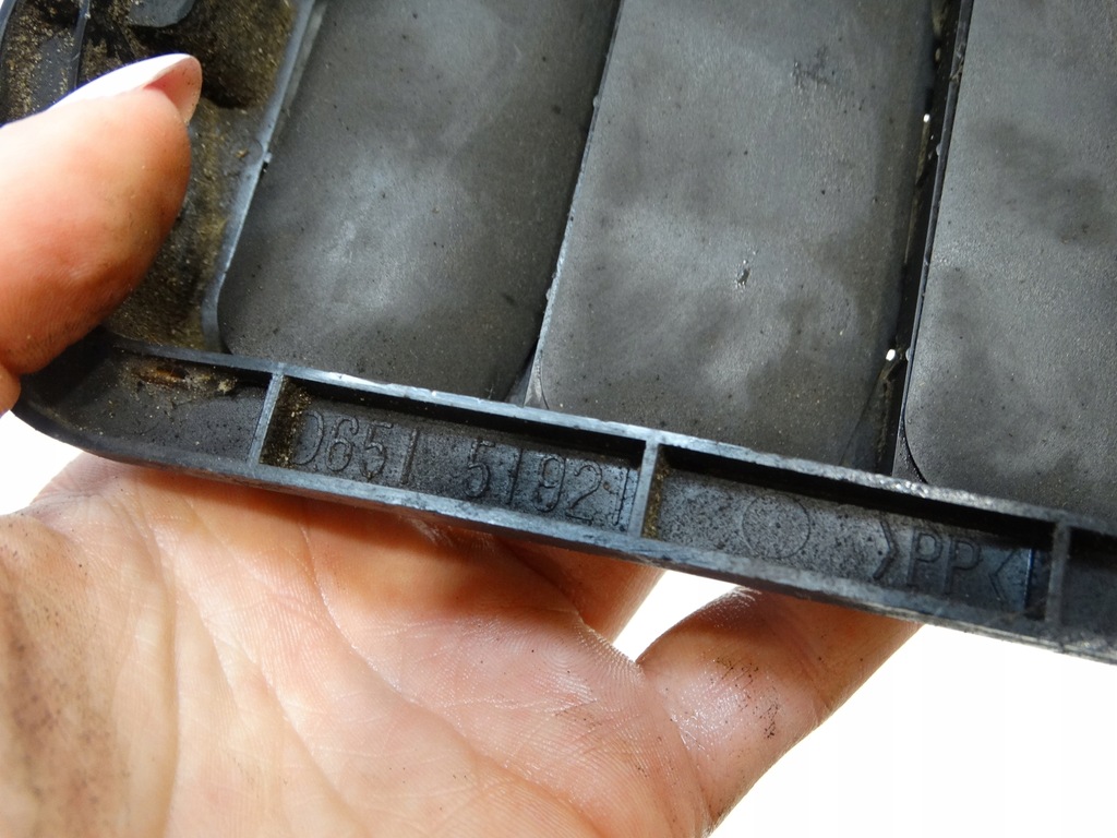 фото №6, Решітка вентиляційна задня mazda 2 de d651-51921 2011r.