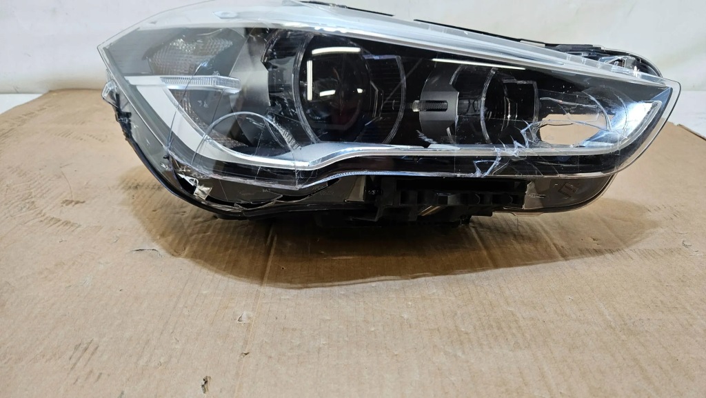 Лампа перед передня права bmw x1 f48 f49 full led 7193708 Зі Шроту