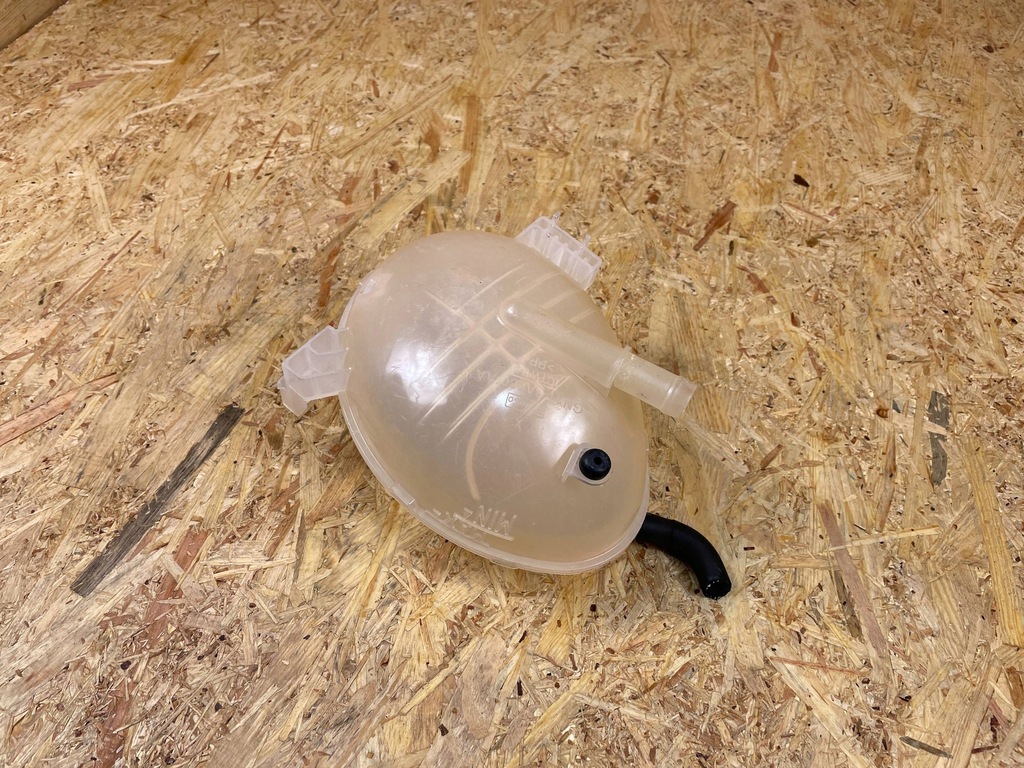 фото №8, Бак бачок расширительный ford fiesta mk8 ecosport ii gn11-8a080-aa