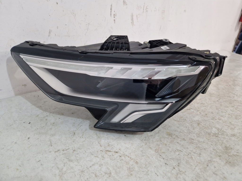 Audi a3 8y фара левая перед full led 8y0941033 Оригинал
