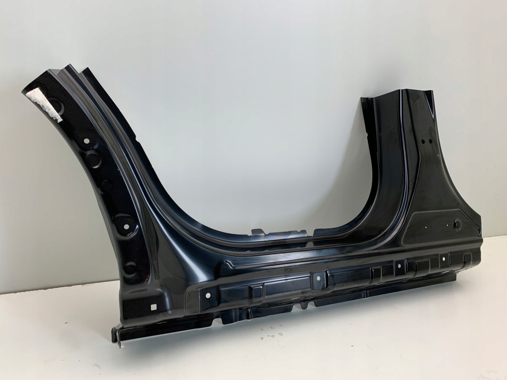 фото №2, Eclipse cross правый порог обшивка 18-20r