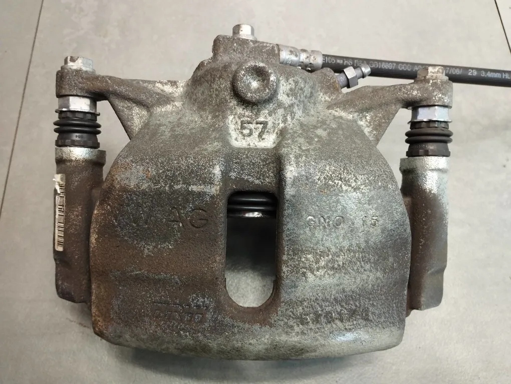 фото №1, Audi a3 8v суппорт левый перед